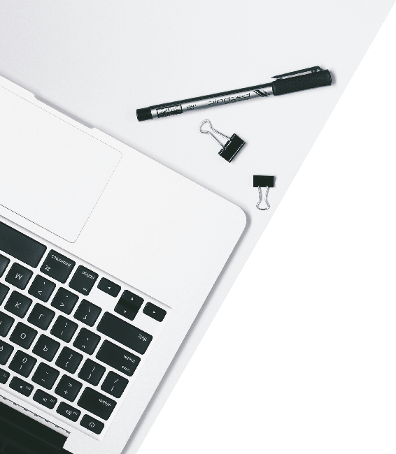 Notebook, bloco e caneta usados para planejar uma partida